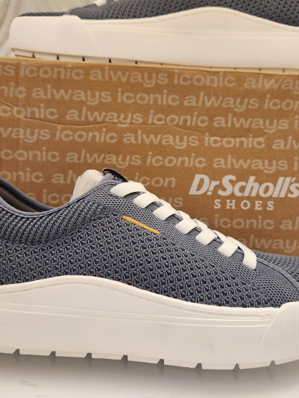 Dr. Scholl's Time Off Platform Sneaker - Women's. NIB. Size 10